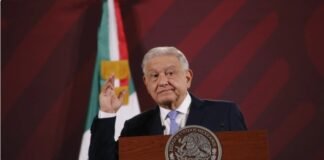 AMLO critica marcha y huelga de SCJN para «defender privilegios”: «es de pena ajena»