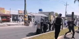 Video: Enfrentamiento entre habitantes de Tonanitla y policías de Tecámac