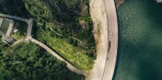 Iniciativa Charging Forward 2027 de BorgWarner promete luchar contra cambio climático