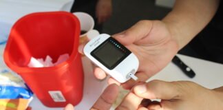 ¿Sirve monitorear la glucosa si no tienes diabetes? La verdad detrás de los MCG