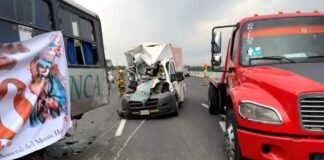 Peregrinos de Real del monte sufren accidente en la México-Pachuca