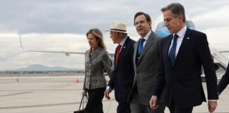 Blinken viaja a México para buscar acuerdo migratorio con López Obrador