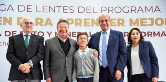 Entrega de lentes a estudiantes de nivel básico ayudará abatir la deserción escolar