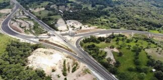 Gobierno de México invierte 225 mil millones de pesos en plan carretero