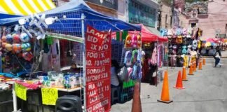 Más de 50 ambulantes no tienen permiso para instalarse: Sergio Baños