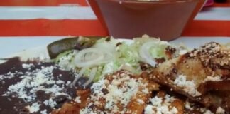Intoxicados en Huejutla por comer enchiladas
