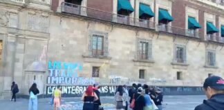 «Las vidas trans importan»: protestan en Palacio Nacional tras asesinato de activista