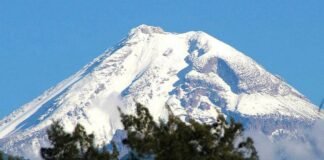 Encuentran celular del ultimo alpinista desaparecido en el Pico de Orizaba