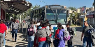 Evacuan a más de 2 mil personas por fuerte fuga de hidrocarburo en Jalisco