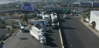 Paro nacional de transportistas; bloquean varias carreteras del país
