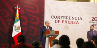 Arranca AMLO club de lectura de la mañanera con historia de Miguel Hidalgo