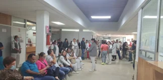 Crisis en ISSSTE Mazatlán; protestan trabajadores por falta de insumos y acoso laboral