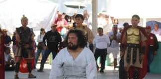 Viacrucis de Cubitos: Así se vive la Pasión de Cristo en Pachuca
