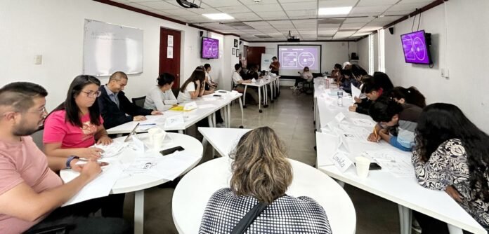 El Instituto Hidalguense de Competitividad Empresarial ofreció la capacitación “Habilidades para el Emprendimiento”, dirigido a personas con alguna discapacidad