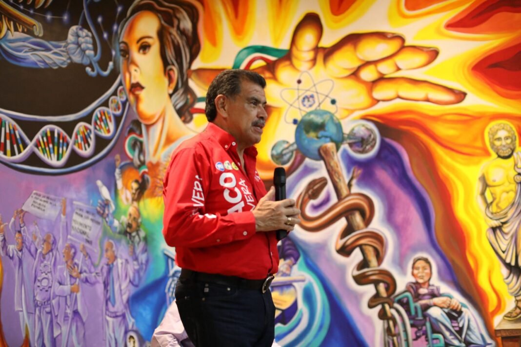 Hay un desastre en el sector salud Médicos conversan con Paco Olvera_