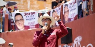 Jorge Reyes recorre cada rincón de Pachuca hasta donde lleva sus propuestas de cambio
