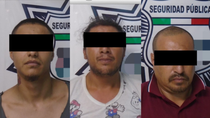 Pachuca Detienen a 3 hombres en un taxi; traían armas y droga