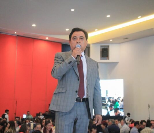 Andrés Velázquez asegura mejorar el desarrollo económico en Hidalgo