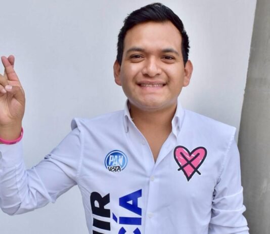 Jahir García Reyes, apuesta por la gestión de herramientas para la atención de salud mental, en Mineral de la Reforma.