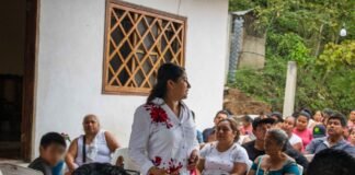 Denuncian a alcalde de Huazalingo por presunto desvío de recursos