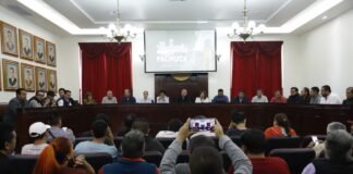 Empresarios y ayuntamiento de Pachuca acuerdan discutir iniciativa de reducción de horario de alcohol