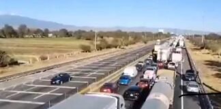Mantienen bloqueo en el Arco Norte a la altura de la carretera Pachuca-Tulancingo