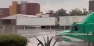 Lluvias causan severas inundaciones en Tultitlán y Cuautitlán Izcalli