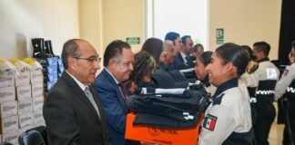 Alcalde de Tulancingo hace entrega de equipamiento de Seguridad