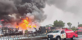 Fuerte incendio entre la GAM y EDOMEX, cerca del AICM deja familias afectadas