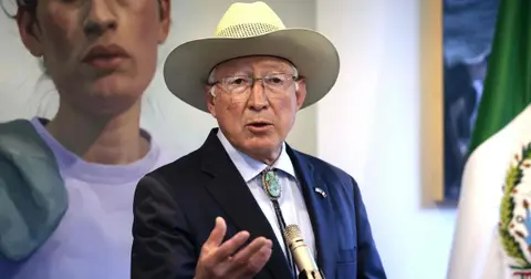 ken_salazar-poder_judicial
