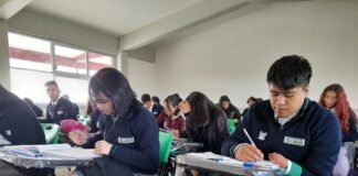 Firman convenio COBAEH y Oxford University