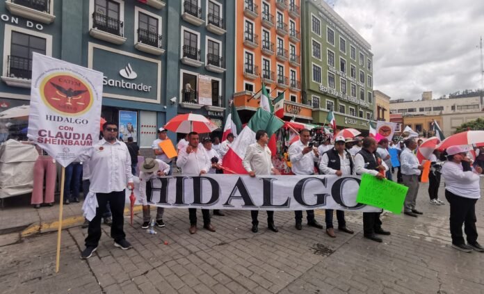 Marchan en Pachuca para celebrar la aprobación a la reforma judicial
