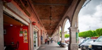 Continúan los diálogos entre comerciantes y ayuntamiento de Ixmiquilpan para liberar las calles