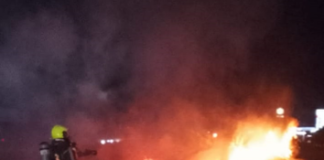 Incendio de vehículo con tres cadáveres en la México-Puebla