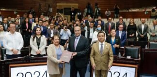 Atiende SEPH a casi 982 mil niños y jóvenes en escuelas públicas.