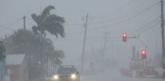 ‘Milton’ toca tierra en Florida con categoría 3