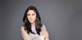 Paola Rojas en tendencia por la marca de mezcal ‘Mixes by Pao’