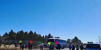 Comerciantes bloquen carretera Apan – La Unión