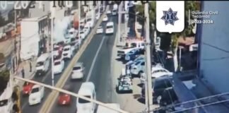 Explota camioneta de peregrinos que llevaban la pirotecnia