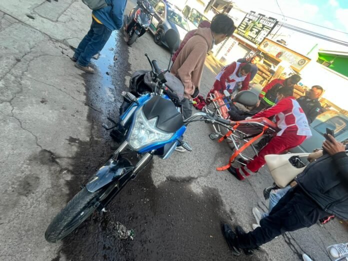 Motociclista atropella a mujer de la tercera edad en Tulancingo