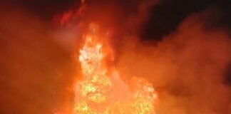 Arden dos camionetas cargadas con huachicol en Tlahuelilpan