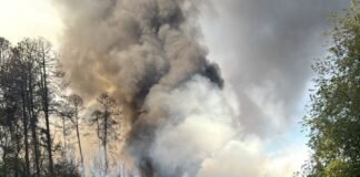 Cierran la autopista México-Puebla por incendio de pipa de gas