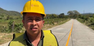 Julio Menchaca entrega pavimentación hidráulica en Jaltocán