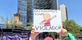 Marchan mujeres en CDMX para exigir desafuero de Cuauhtémoc Blanco