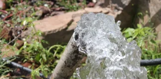 Poblado veracruzano le roba agua potable a Huejutla