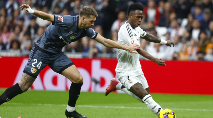 Real Madrid vence 2-1 al Rayo Vallecano y alcanza al Barcelona