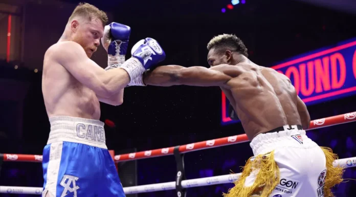 “Canelo” Álvarez decepciona en su combate contra William Scull
