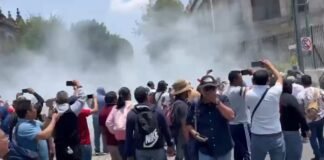 Disturbios frente a la Segob durante diálogo con la CNTE