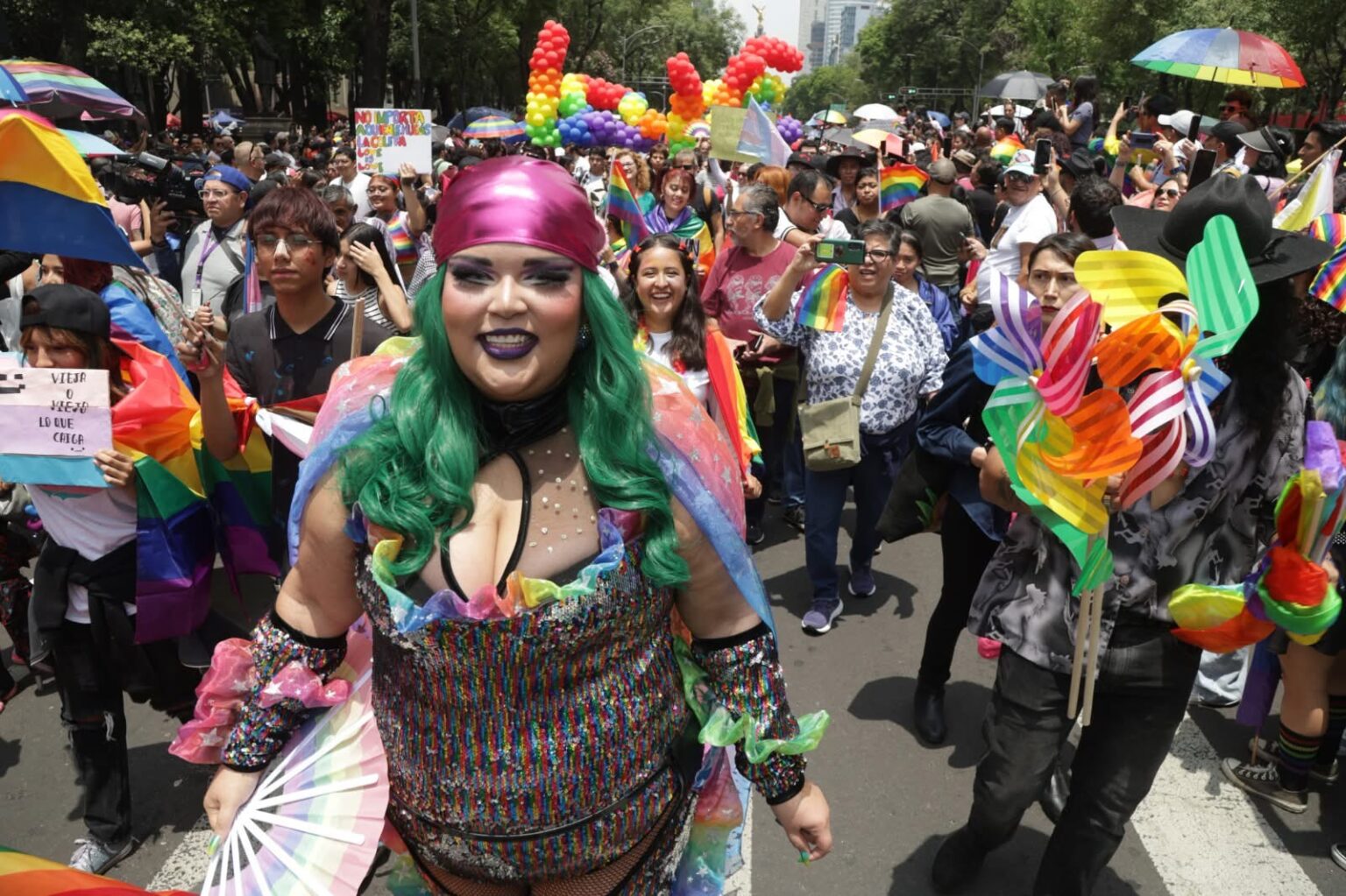 CDMX se llena de colores en la Marcha del Orgullo LGBT+ 2025 - Énfasis