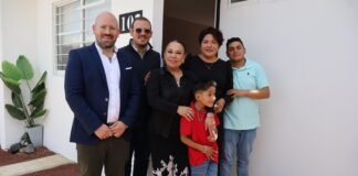 Entregan casa sorteada en festejo del Día de la Madre en Tulancingo